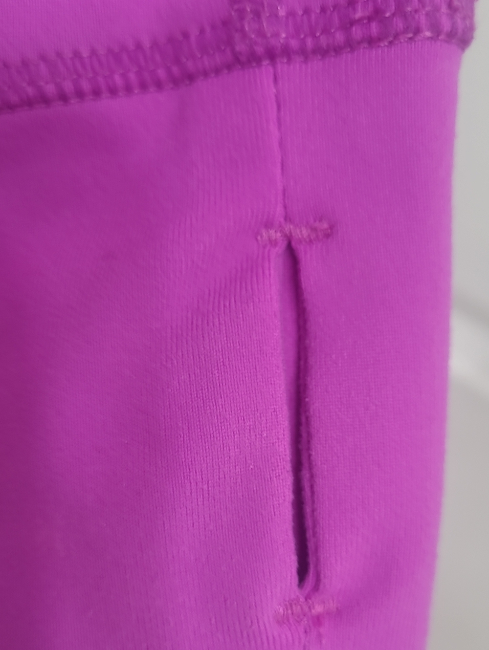 Lulu Lemon Vintage Women’s Bright Purple Zip-Up Active/define Jacket - Picture 9 of 14
